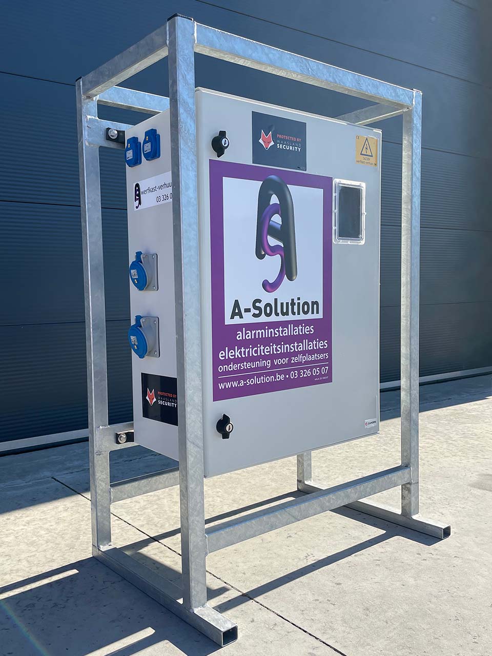 Werfkast 3x230 zijkant